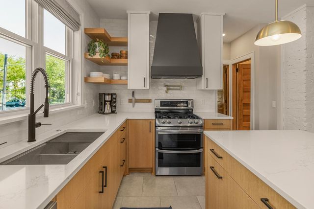 3800 Pillsbury Avenue S, Minneapolis, MN 55409