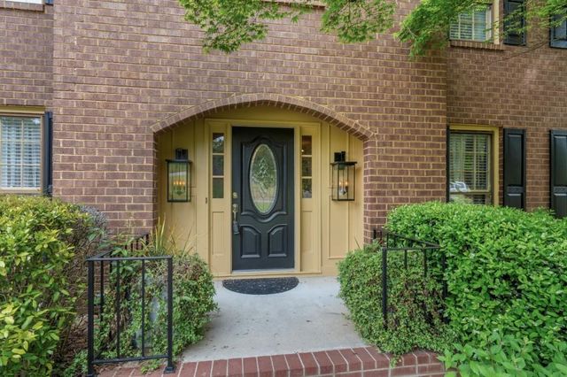 4901 Bainbridge Court, Lilburn, GA 30047