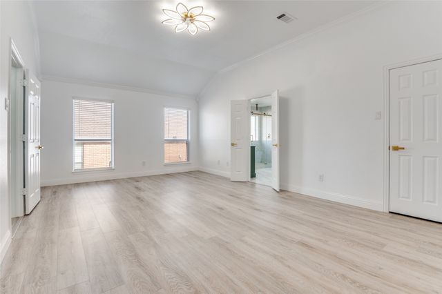 322 E Hillcroft Drive, Duncanville, TX 75137