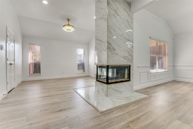 322 E Hillcroft Drive, Duncanville, TX 75137