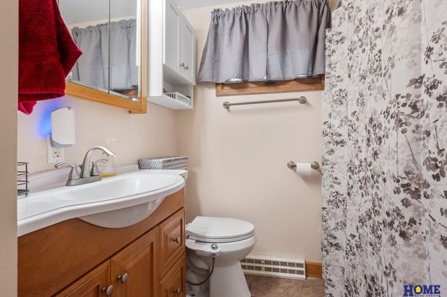 4225 Pioneers Boulevard, Lincoln, NE 68516