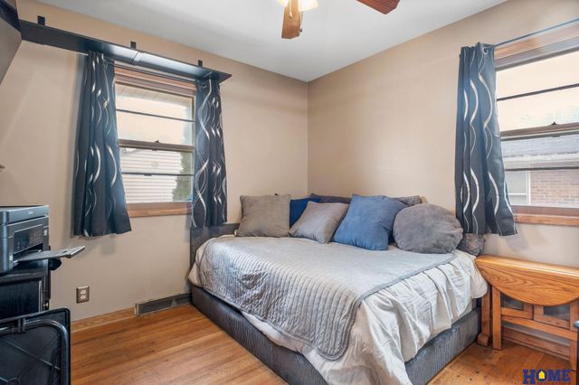 4225 Pioneers Boulevard, Lincoln, NE 68516