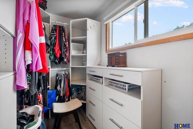 4225 Pioneers Boulevard, Lincoln, NE 68516