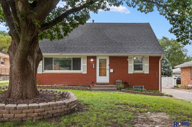 4225 Pioneers Boulevard, Lincoln, NE 68516