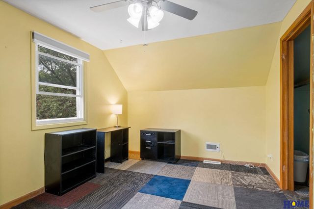 4225 Pioneers Boulevard, Lincoln, NE 68516