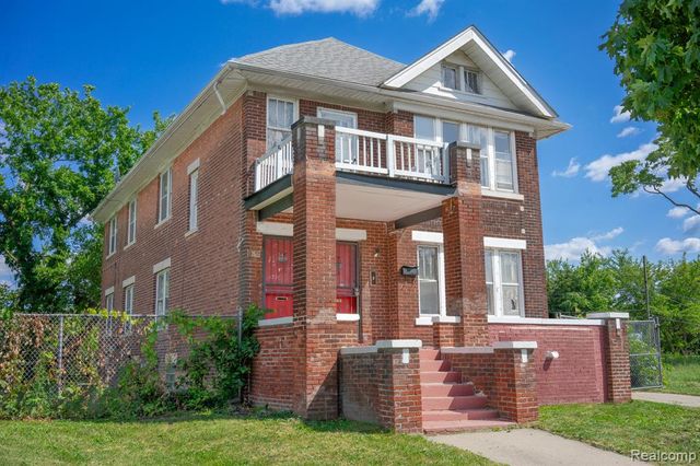 9810 Chenlot Street, Detroit, MI 48204