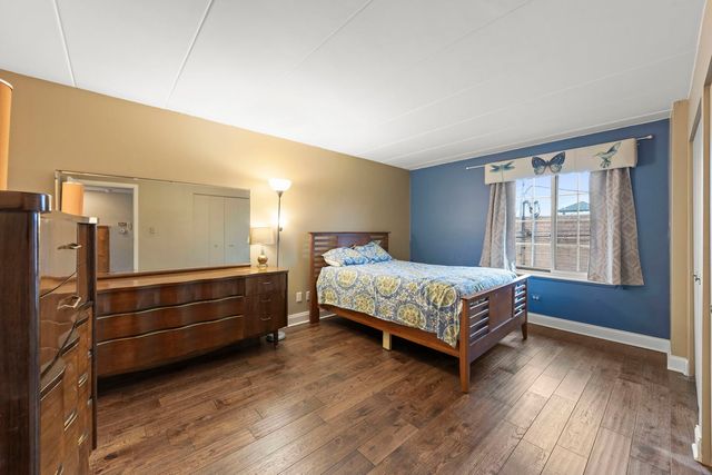 8704 Mobile Avenue 2C, Oak Lawn, IL 60453