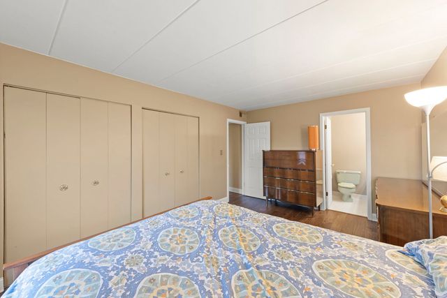 8704 Mobile Avenue 2C, Oak Lawn, IL 60453