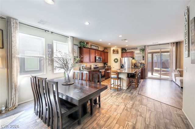 2107 Roundtop Court, North Las Vegas, NV 89081