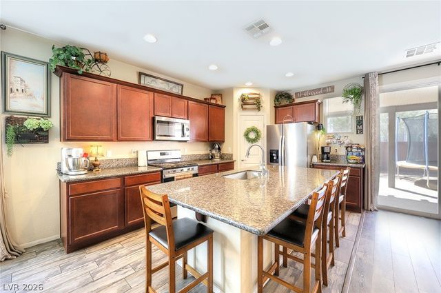 2107 Roundtop Court, North Las Vegas, NV 89081