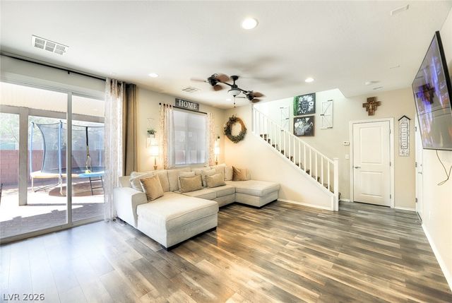 2107 Roundtop Court, North Las Vegas, NV 89081