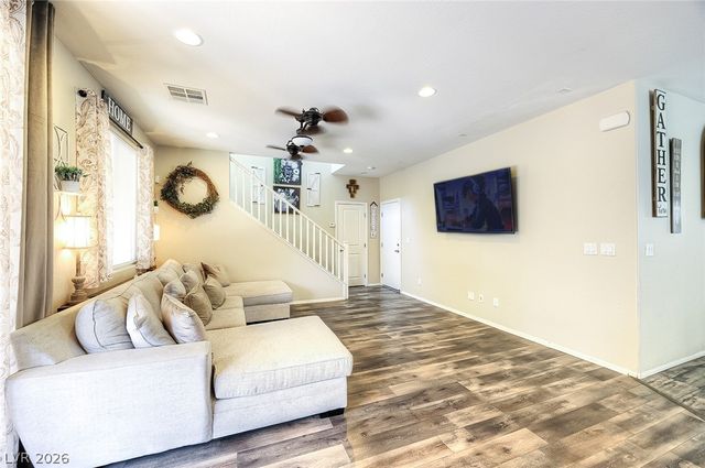 2107 Roundtop Court, North Las Vegas, NV 89081