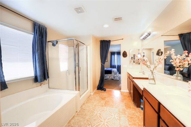 2107 Roundtop Court, North Las Vegas, NV 89081