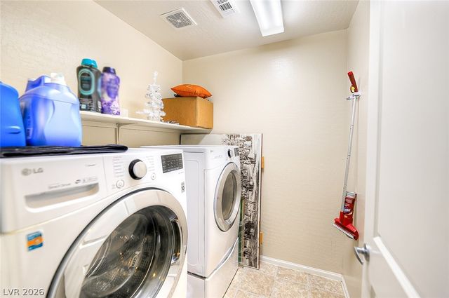 2107 Roundtop Court, North Las Vegas, NV 89081