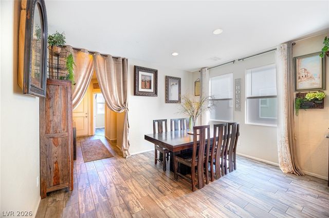 2107 Roundtop Court, North Las Vegas, NV 89081