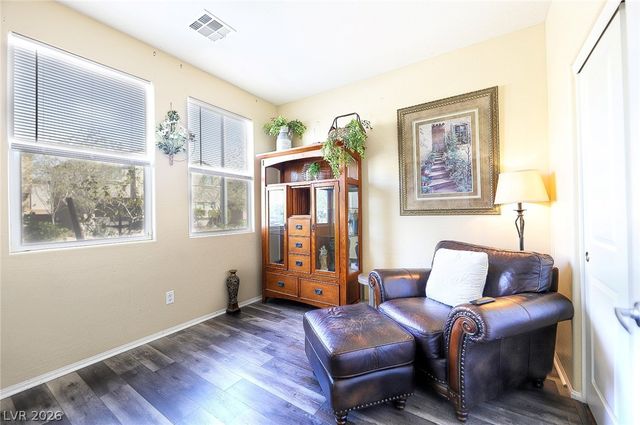 2107 Roundtop Court, North Las Vegas, NV 89081