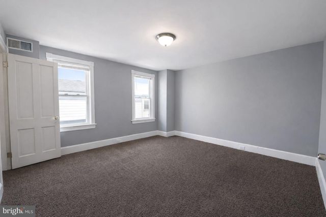 131 BRIDGEBORO ST, Riverside, NJ 08075