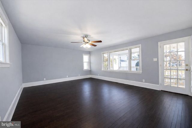 131 BRIDGEBORO ST, Riverside, NJ 08075