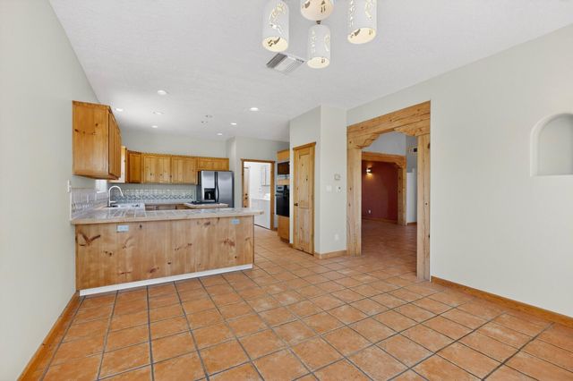 1340 Acapulco Road NE, Rio Rancho, NM 87144