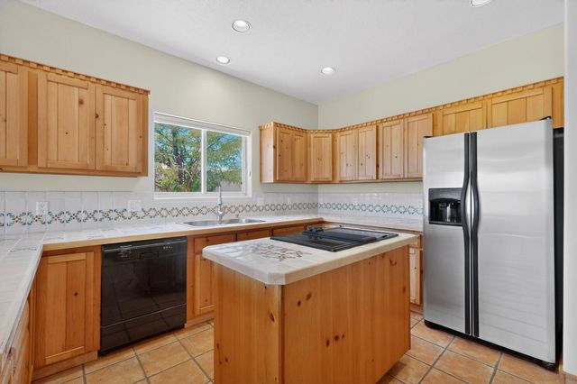 1340 Acapulco Road NE, Rio Rancho, NM 87144