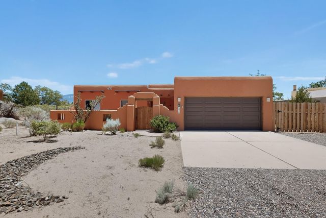 1340 Acapulco Road NE, Rio Rancho, NM 87144