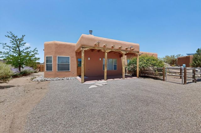 1340 Acapulco Road NE, Rio Rancho, NM 87144