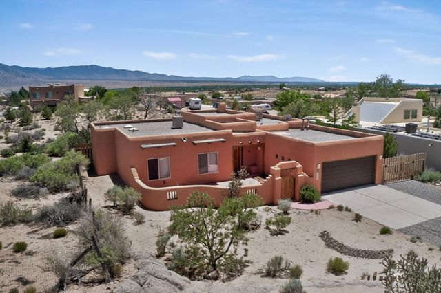 1340 Acapulco Road NE, Rio Rancho, NM 87144