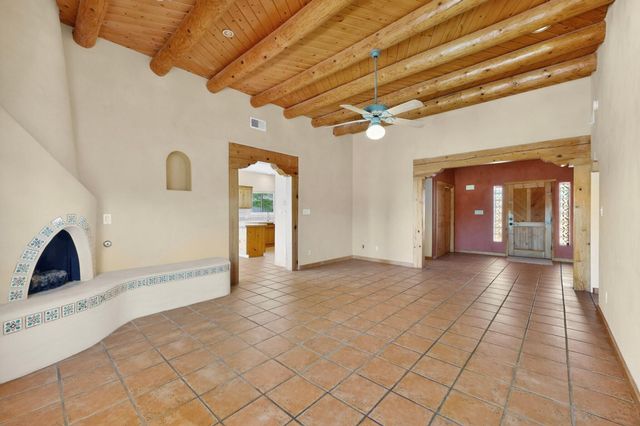 1340 Acapulco Road NE, Rio Rancho, NM 87144