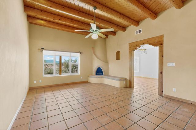 1340 Acapulco Road NE, Rio Rancho, NM 87144