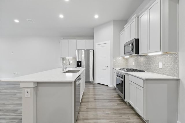 10026 Angelina Woods Lane, Conroe, TX 77384