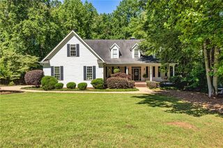 305 S Shore Drive, Newnan, GA 30263