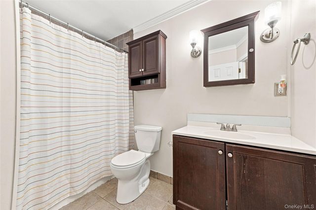 5 Talbot Lane, Selden, NY 11784