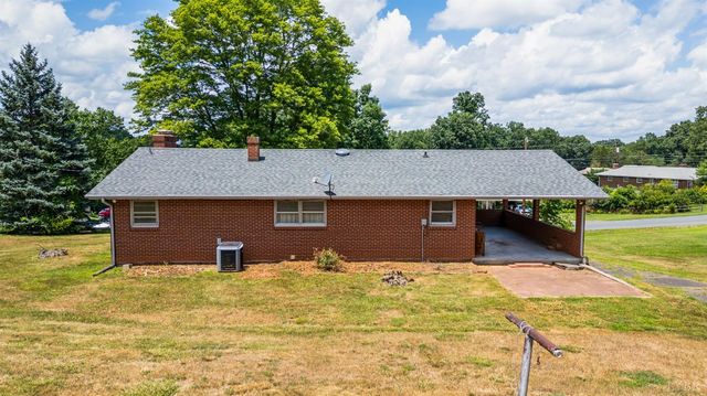 606 Spring Street, Hurt, VA 24563