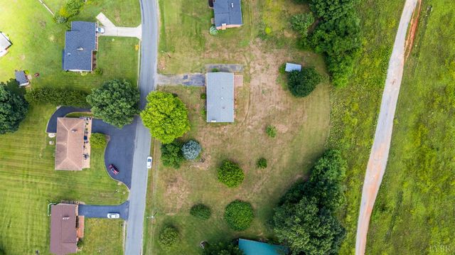606 Spring Street, Hurt, VA 24563