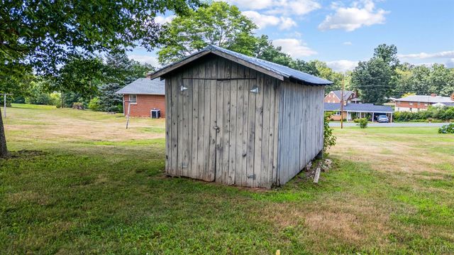 606 Spring Street, Hurt, VA 24563