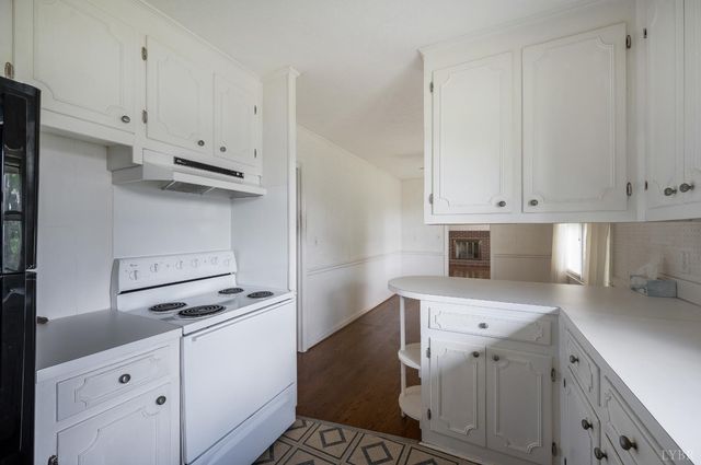 606 Spring Street, Hurt, VA 24563