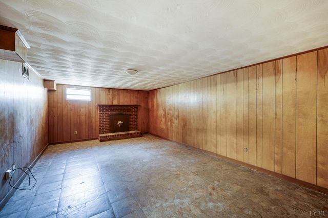 606 Spring Street, Hurt, VA 24563