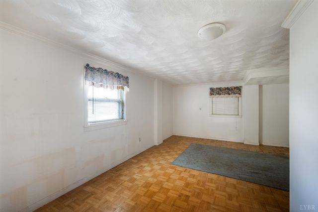 606 Spring Street, Hurt, VA 24563