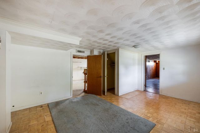 606 Spring Street, Hurt, VA 24563