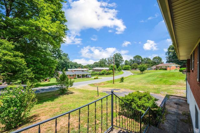 606 Spring Street, Hurt, VA 24563