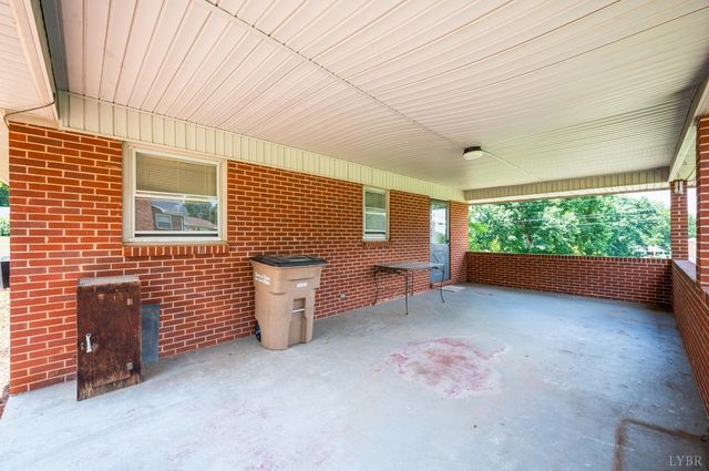 606 Spring Street, Hurt, VA 24563
