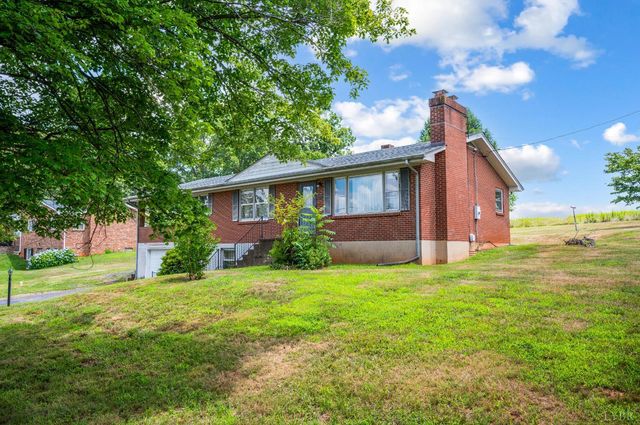 606 Spring Street, Hurt, VA 24563
