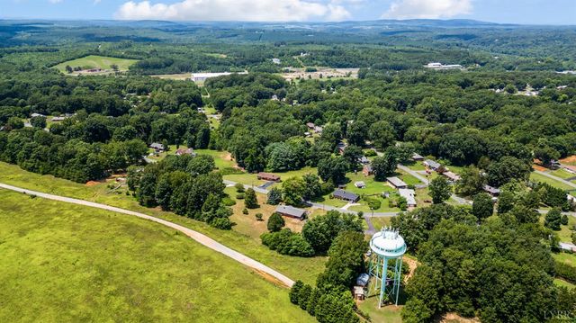 606 Spring Street, Hurt, VA 24563