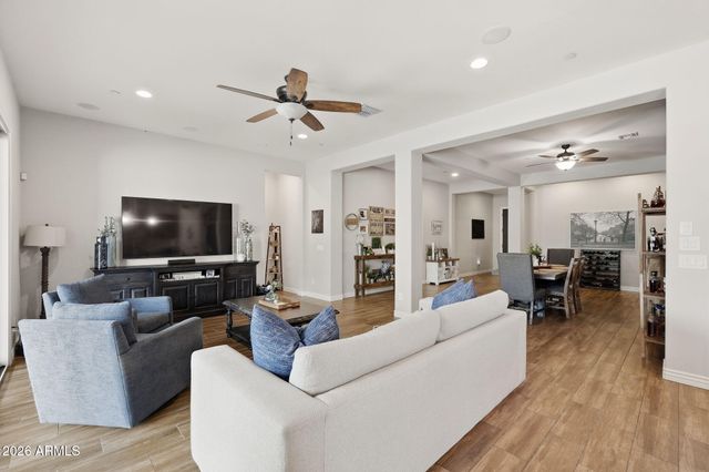 10713 E STEARN Avenue, Mesa, AZ 85212