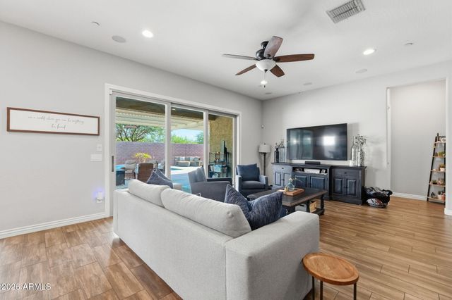 10713 E STEARN Avenue, Mesa, AZ 85212