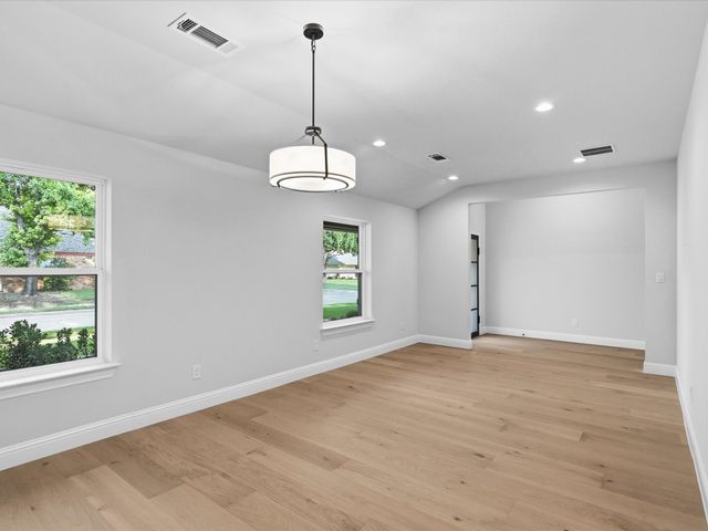 2813 Staffordshire Drive, Carrollton, TX 75007