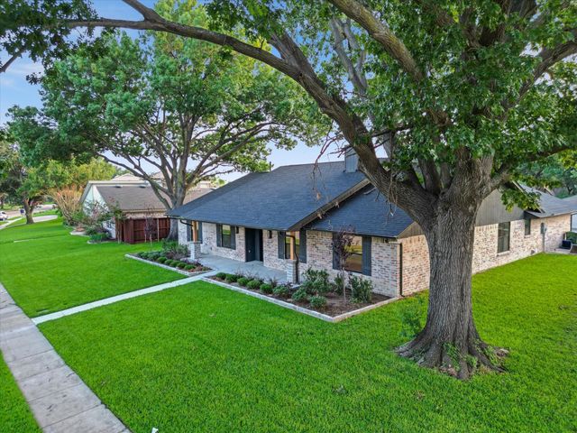 2813 Staffordshire Drive, Carrollton, TX 75007