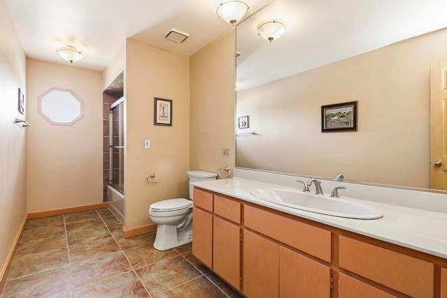 313 N Dee Road, Park Ridge, IL 60068