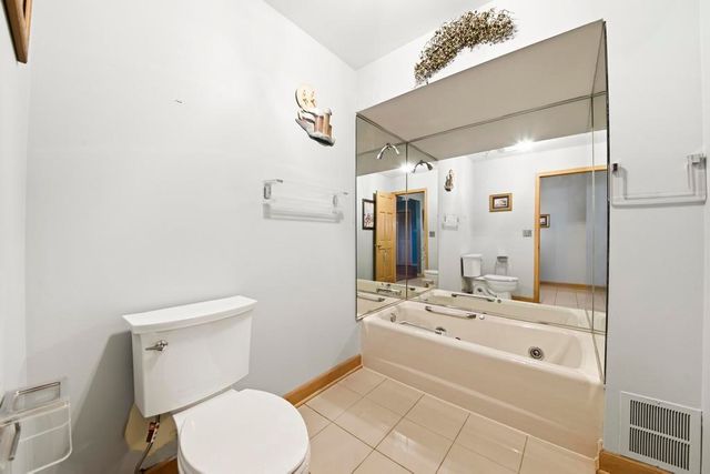 313 N Dee Road, Park Ridge, IL 60068