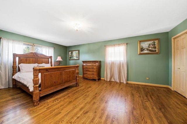 313 N Dee Road, Park Ridge, IL 60068